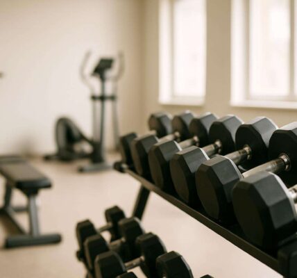 Top 10 siłowni i klubów fitness na Bielanach – aktywność i zdrowie